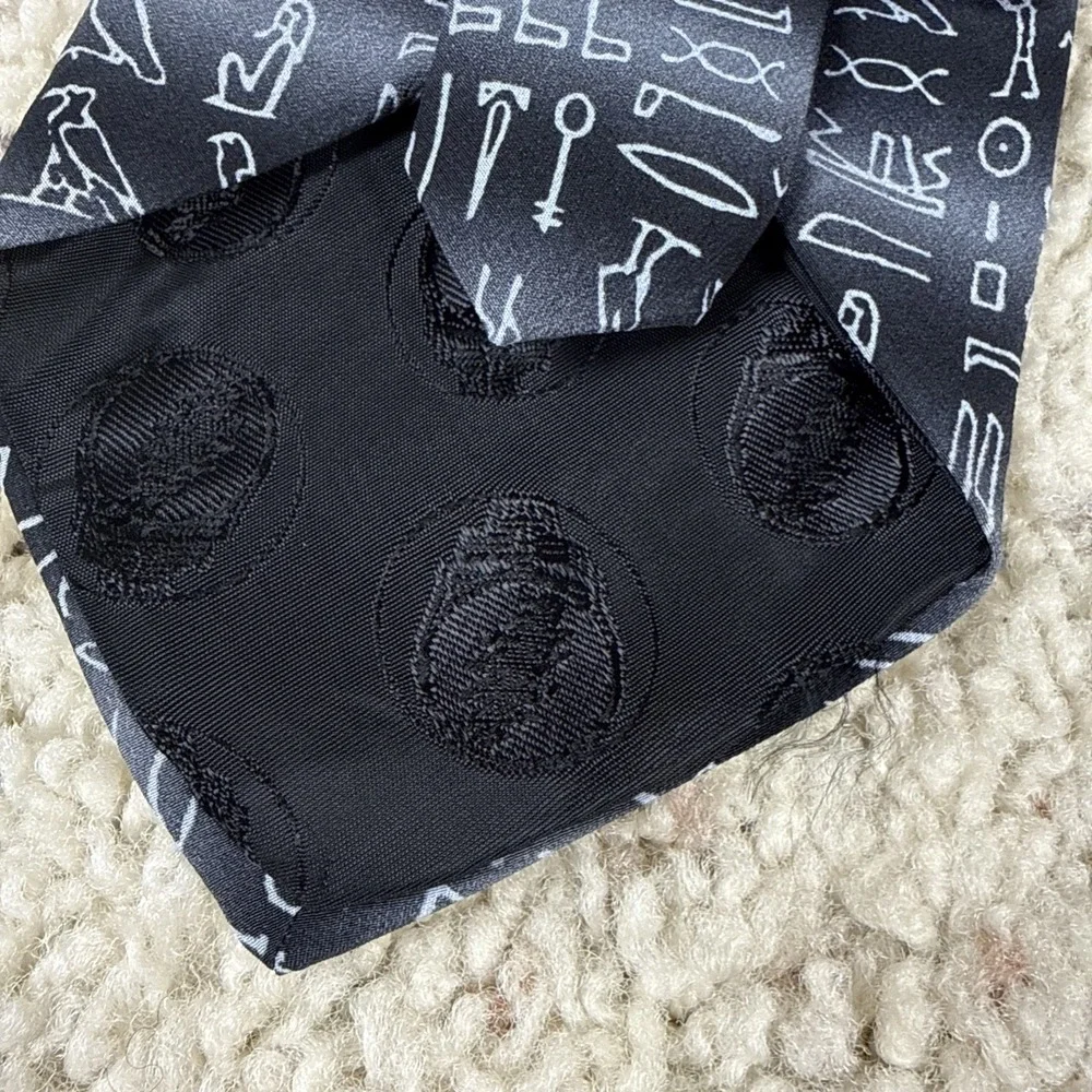 GD Grateful Dead Neck Tie - King's Chamber Sixth Set 100% silk 4in Wide - 1996